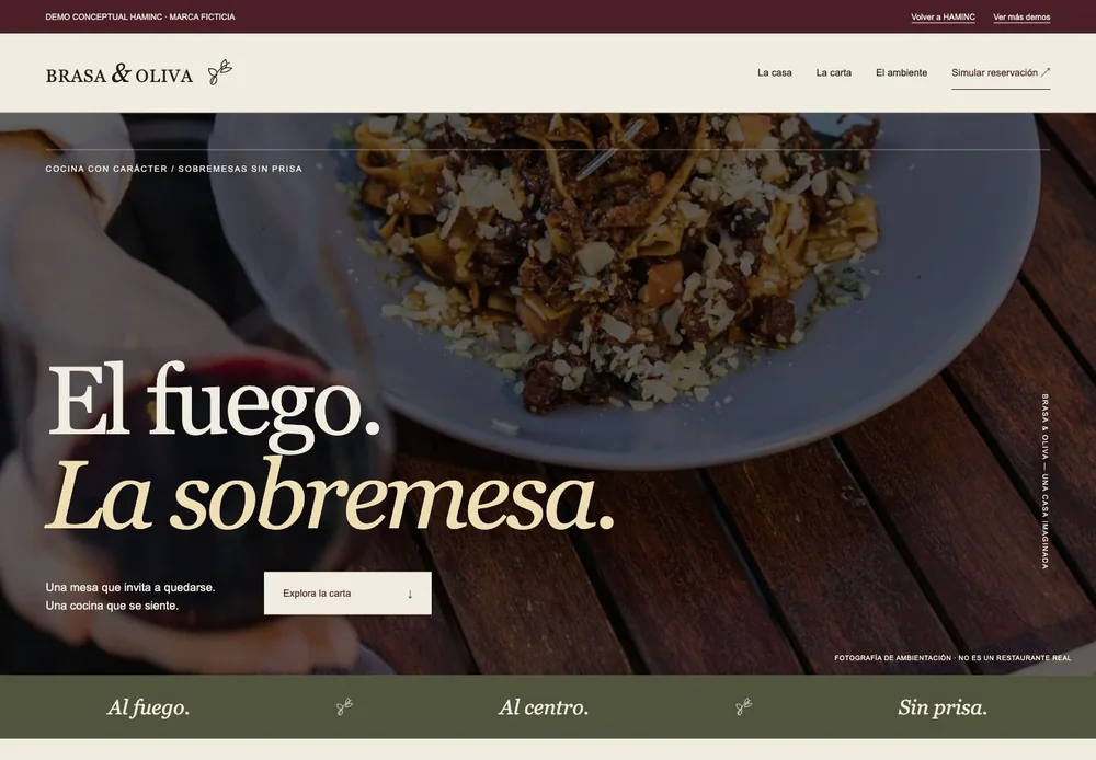 Captura real de la demo ficticia Brasa & Oliva: fotografía gastronómica y titular sobre la sobremesa.